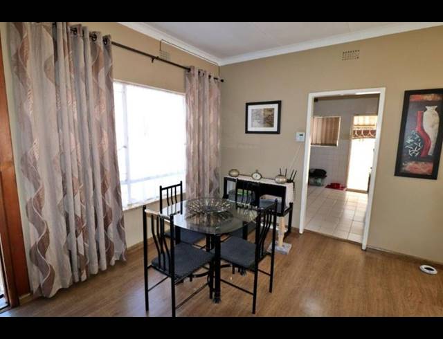 3 BEDROOM HOUSE FOR SALE IN SYMHURST